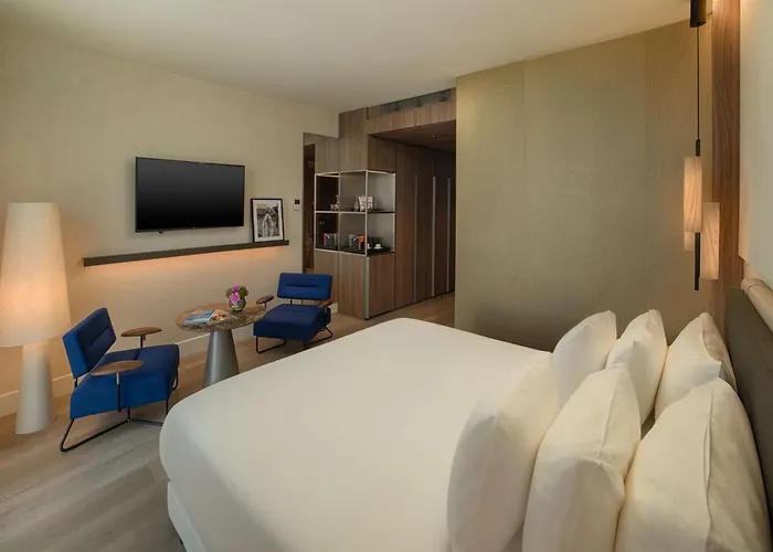 Nh Collection Citylife Hotel 4*